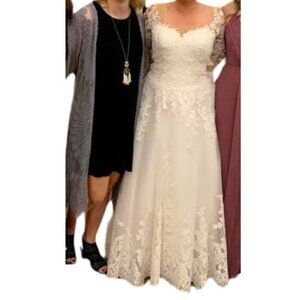 ✨ Allure Bridals 2701 Wedding Dress – Size 12 (Altered) ✨